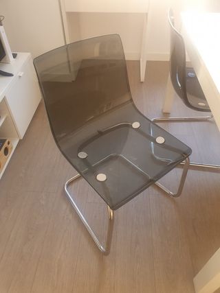 tavolo IKEA e 4 sedie