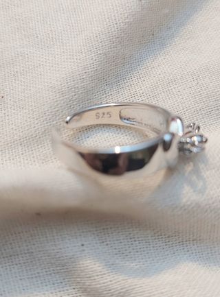Anillo de plata ajustable con Charm.Oferta