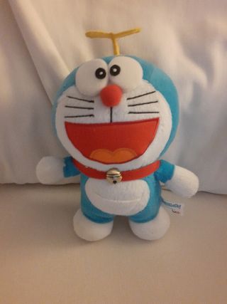 Peluche doraemon