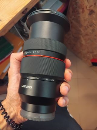 Samyang 24-70mm f/2.8 AF Zoom Lens