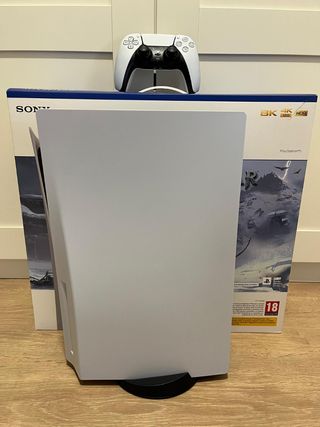 PS5 DIGITAL y juego FIFA 2023