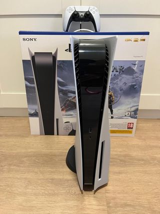 PS5 DIGITAL y juego FIFA 2023