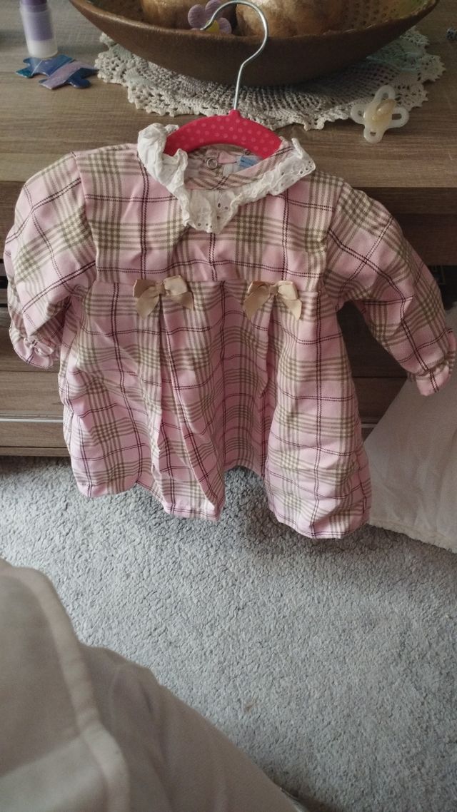 Abrigo y vestido de niña 18 meses