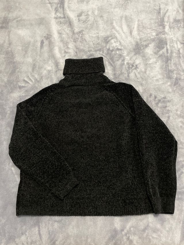 Lote de 2 jerseis cuello alto, manga larga