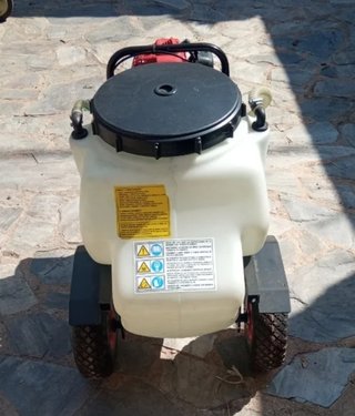 Carretilla sulfatadora de gasolina