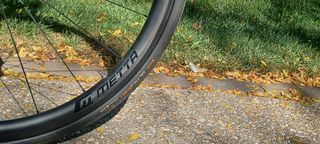 Bicicleta carretera Orbea con ruedas carbono