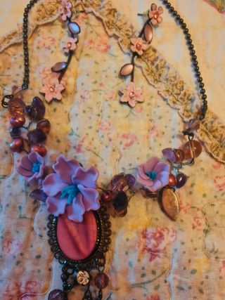 Collana e orecchini fatti a mano