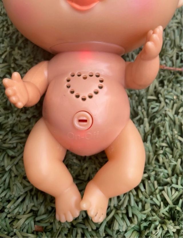 Muñeca Bellies con latido y color