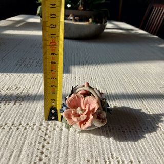 Cesta com bouquet de flores