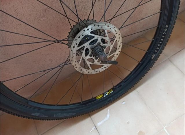 RUEDA COMPLETA DE 26, MAVIC