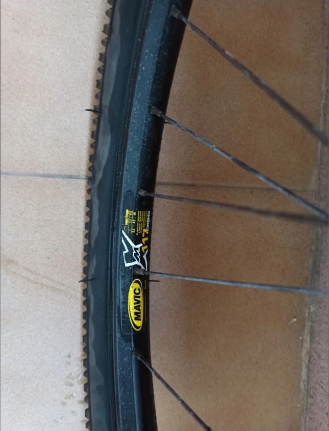 RUEDA COMPLETA DE 26, MAVIC