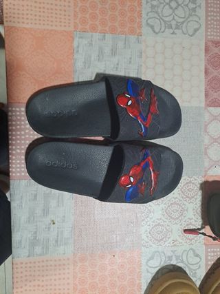 Chanclas Adidas Spiderman