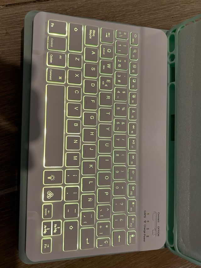 funda teclado iPad Air3 / iPad Pro 10.5 retro