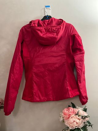 Chaqueta cortavientos Izas 