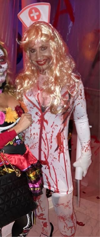 Disfraz completo enfermera sangrienta Halloween