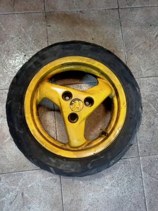Llanta trasera Peugeot speedfight 