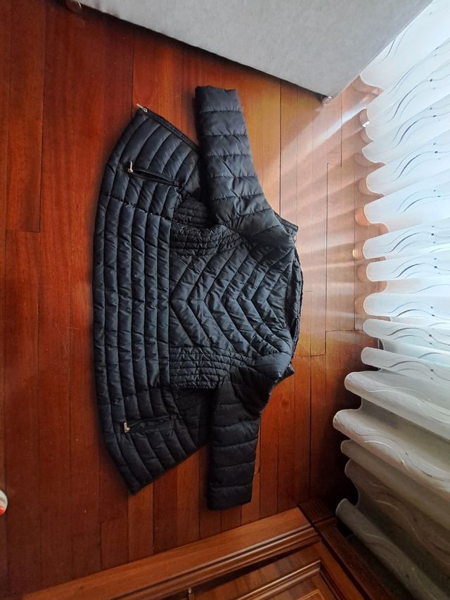 Cazadora de invierno negra