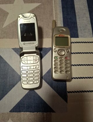 Lote de móviles antiguos