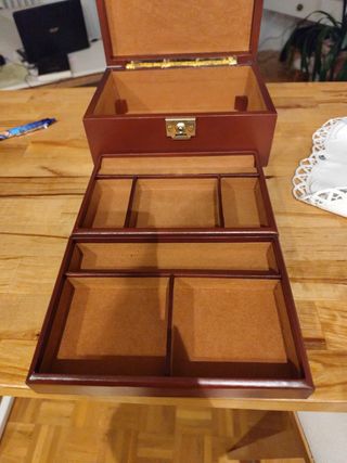 Caja joyero de piel