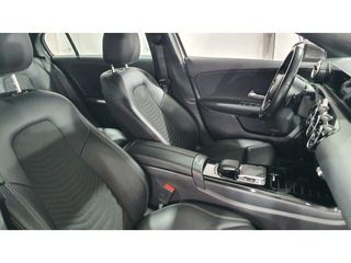 Mercedes-Benz Clase A 180 100 kW (136 CV)