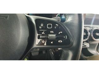 Mercedes-Benz Clase A 180 100 kW (136 CV)