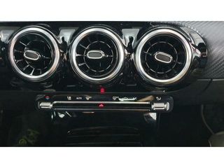 Mercedes-Benz Clase A 180 100 kW (136 CV)