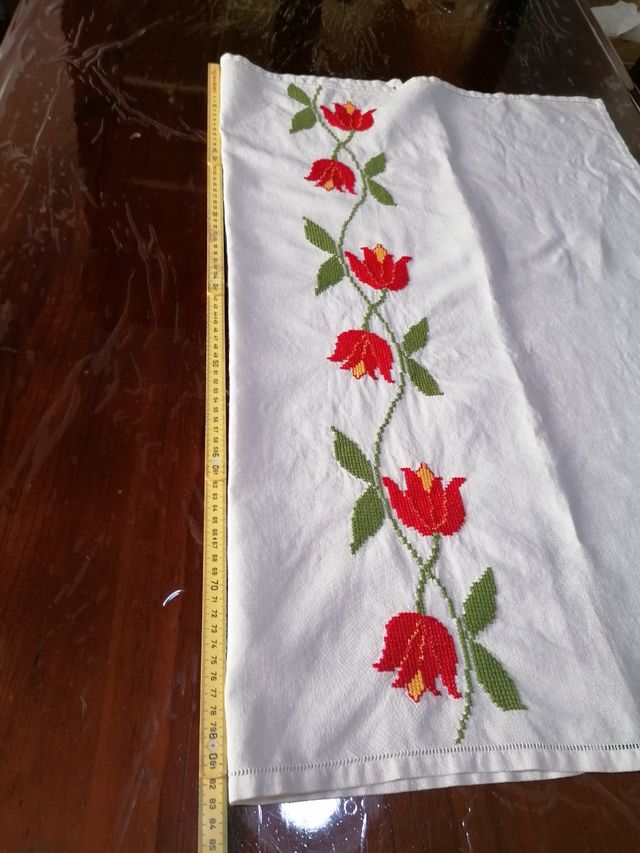 Tovagliaetta da the punto croce