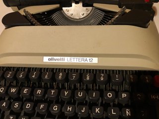 Maquinas de escribir antigua OLIVETTI LETTERA