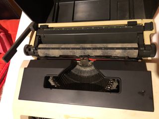 Maquinas de escribir antigua OLIVETTI LETTERA