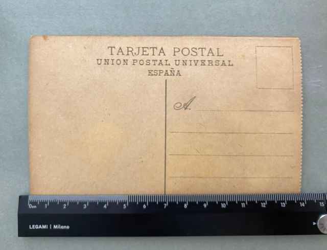 postales vintage con vistas de Barcelona.