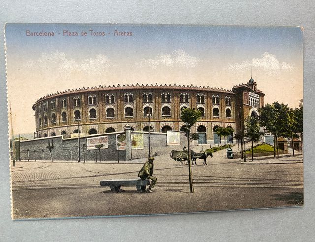 postales vintage con vistas de Barcelona.