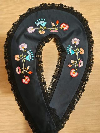 Conjunto bordado Huertana Niña 2 a 5 años