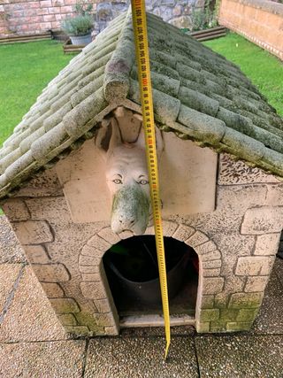 Caseta perro cemento