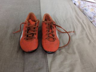 Botas de futbol talla 35 de puma