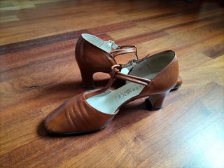 Zapato vestir tacón mujer marrón