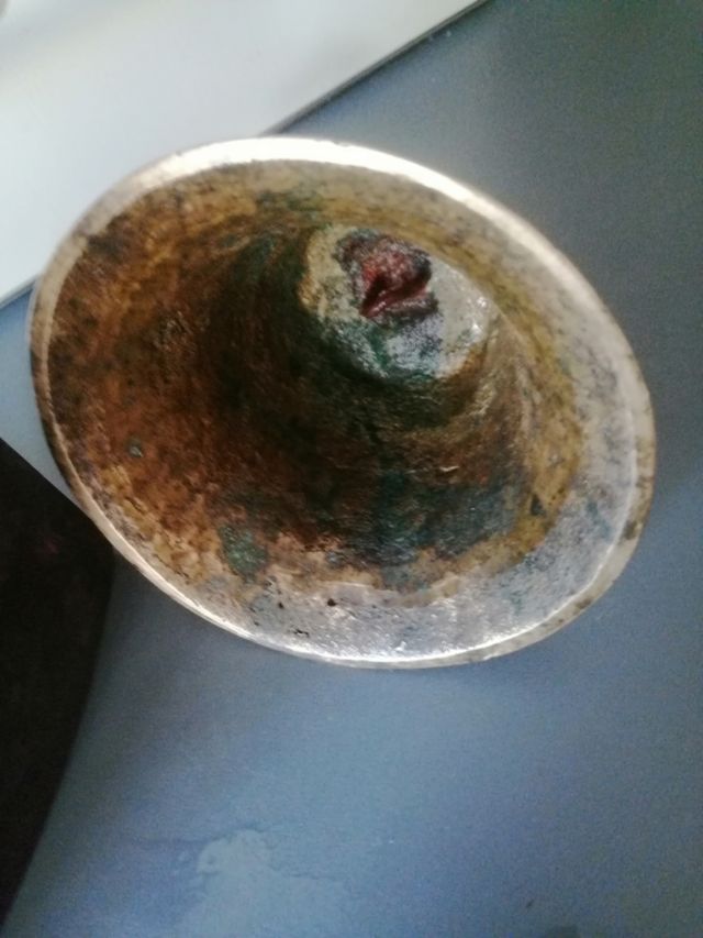 Antiquariato in ferro e campana