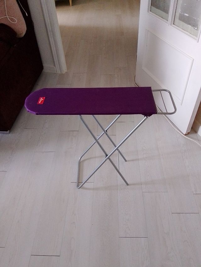 Tabla de planchar juguete