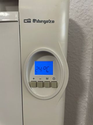 Radiadores calor azul bajo consumo.