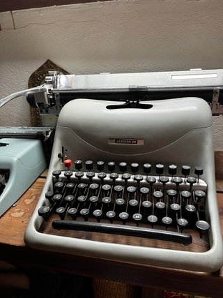 Coleccion de maquinas de escribir antiguas