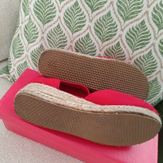 ZAPATILLAS ESPARTO T29.....7 EUROS