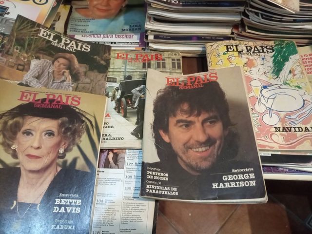 15 revistas El País semanal. 5 euros  todas