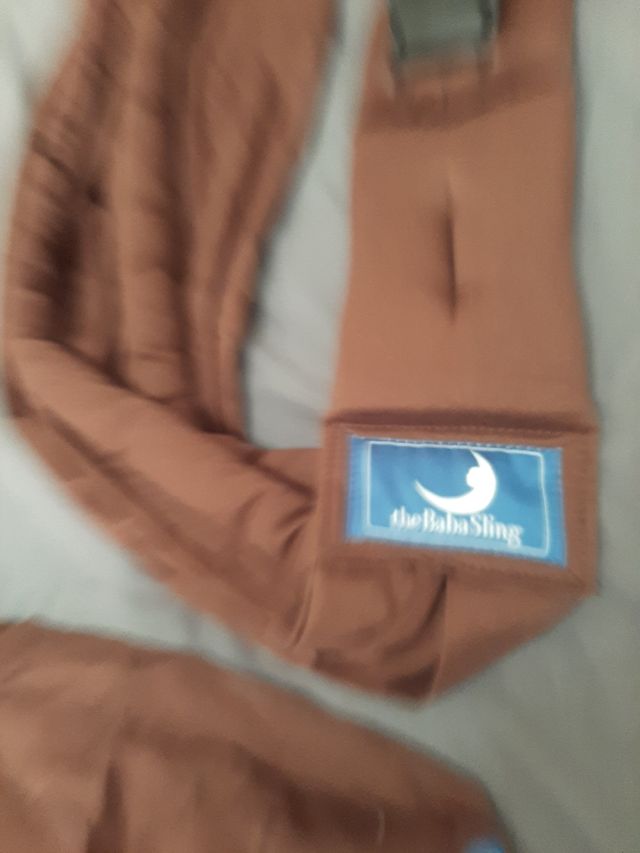 Porta bebes  Baba Sling marrón