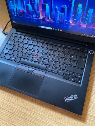 Portátil Lenovo Thinkpad E14