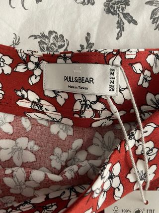 Falda-pantalón de flores Pull&Bear t.M