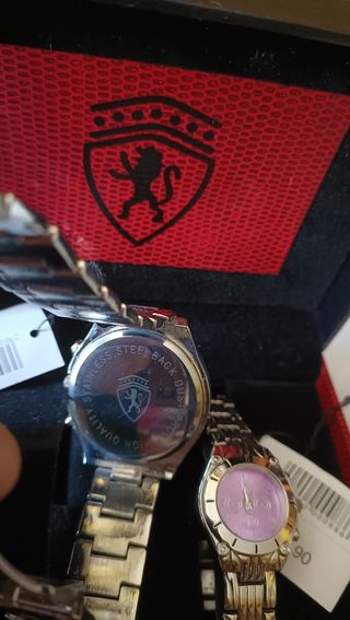 Set di due orologi rari. 🤷🏻‍♂️