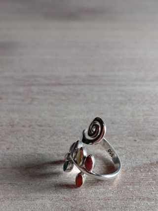 Anillo de plata950 ajustable hojitas arcoiris