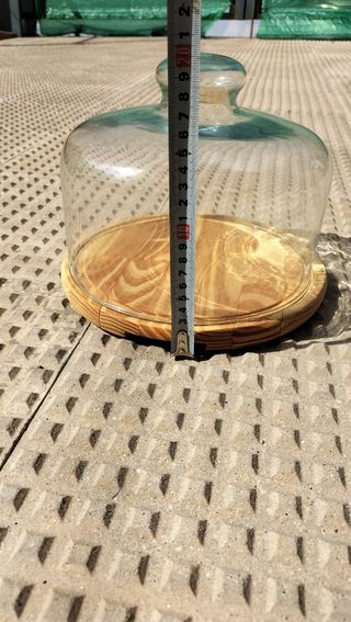 Quesera de madera y vidrio