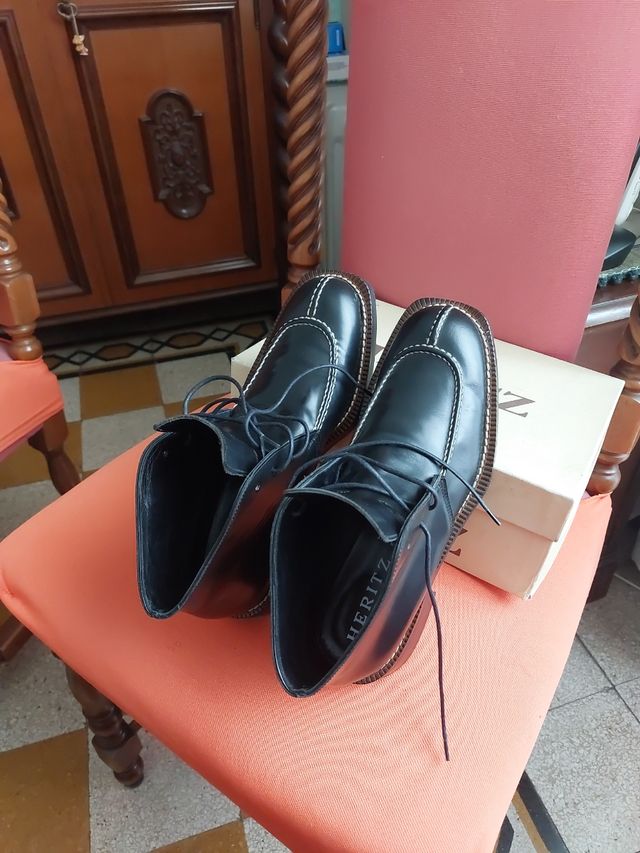 Scarponcini in pelle da donna