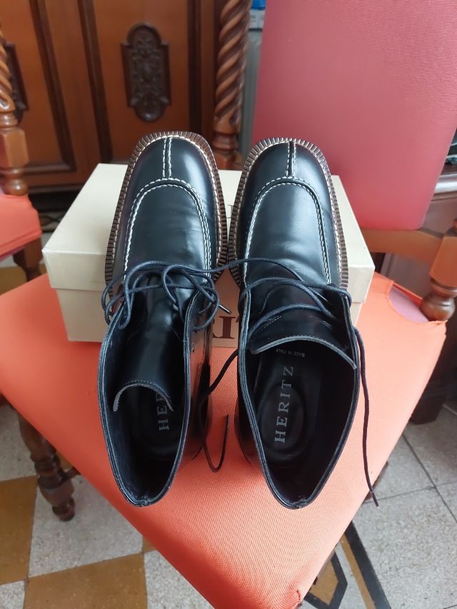 Scarponcini in pelle da donna