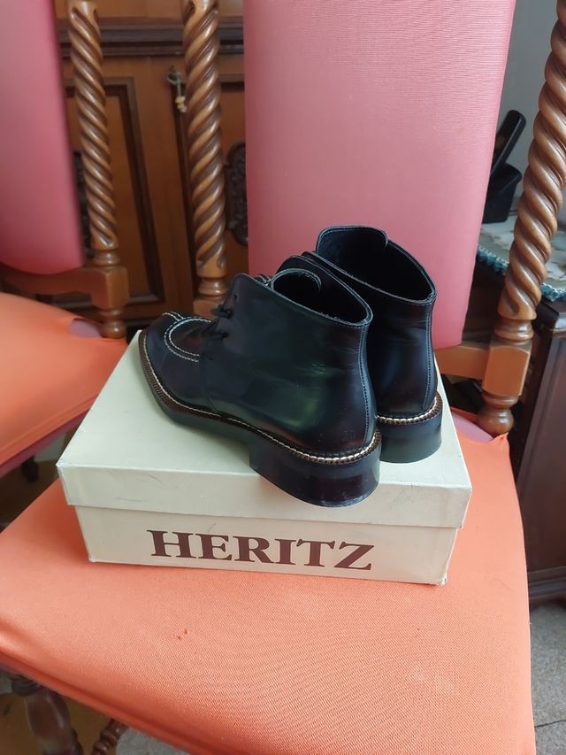 Scarponcini in pelle da donna